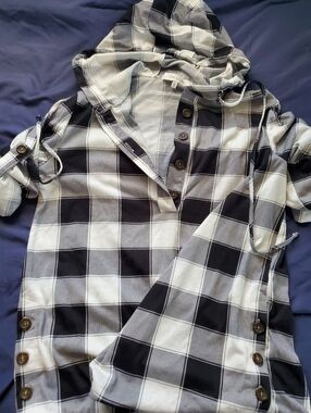 Eden & Olivia Hooded Tunic, Size SMALL